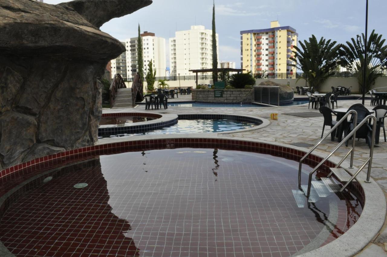 Apartamento Golden Dolphin Supreme - Achei Férias Caldas Novas Exterior foto